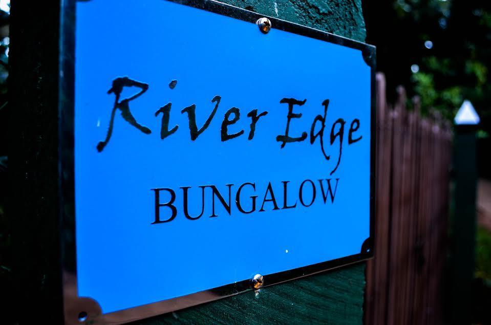 River Edge Bungalow Matale Exterior photo